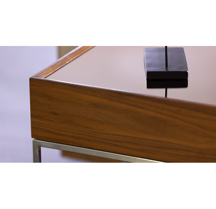 Стол журнальный NEWS SIDE TABLE Nat. wal. veneer MIRROR BRONZE  50X50X61 СМ. (FUG00223)